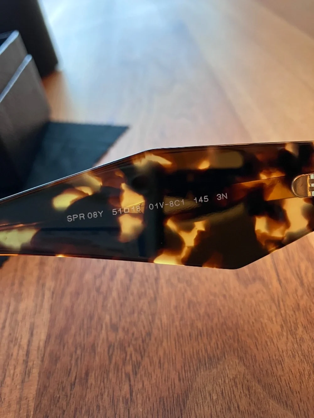Prada sunglasses - Picture 6 of 8